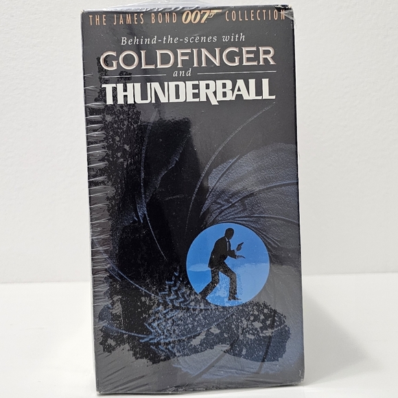 James Bond 007 Deluxe Edition Bond 007 Gift Set - Picture 7 of 16